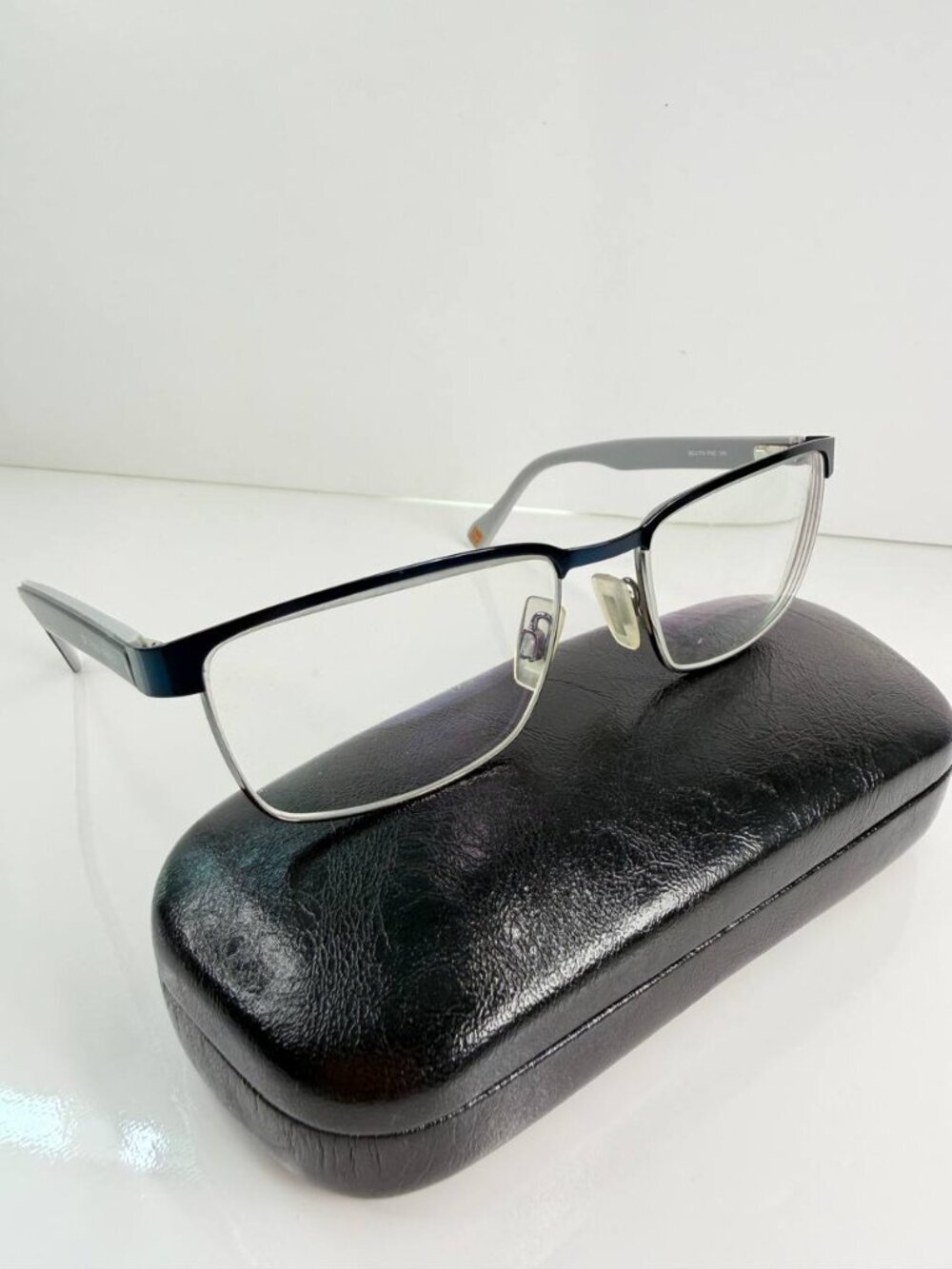 Hugo Boss (Boss Orange) BO0170 Eyeglass Frames – Protective Case Included